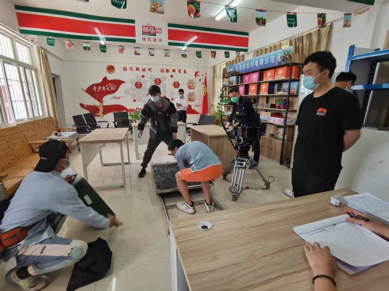 嘉黎县广告片拍摄公司：极简主义践行者，少即是多的视觉哲学